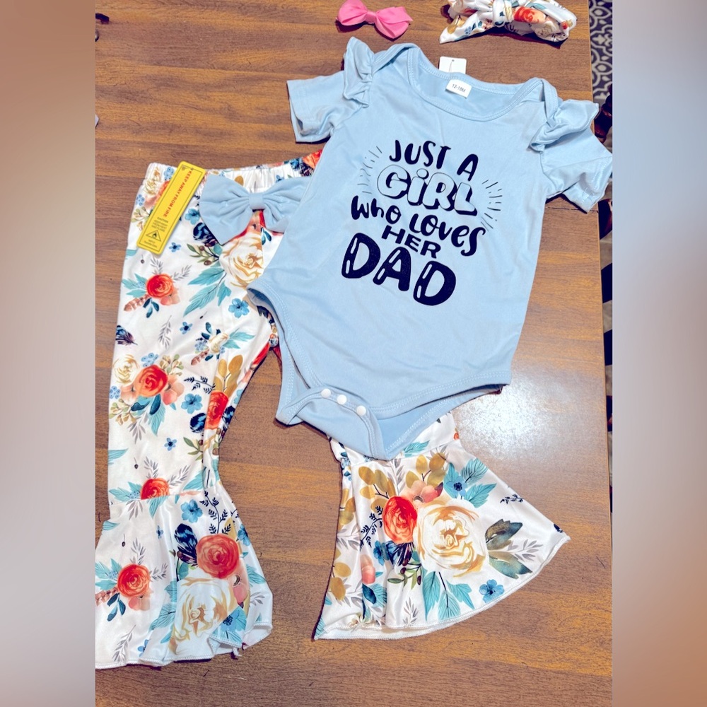 Brand new, Never Worn, Shien Baby 3-Piece cute Bell Bottoms set W/ matching bow